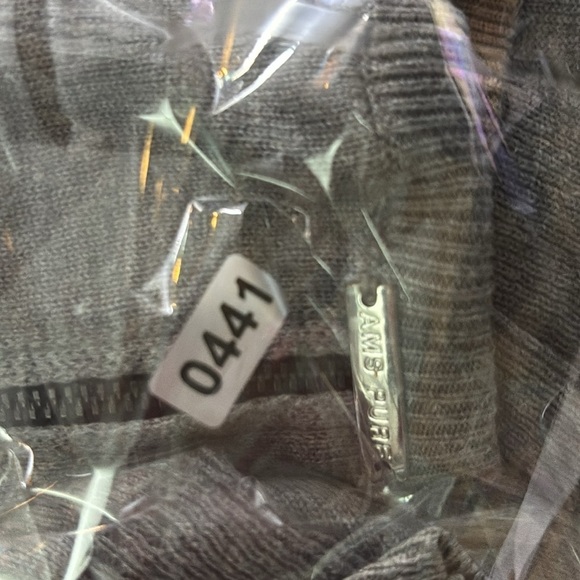 AMS PURE Rivet Sleeve V Neck Color Block Back Zip Cashmere Blend Sweater Size 6 - Picture 13 of 13